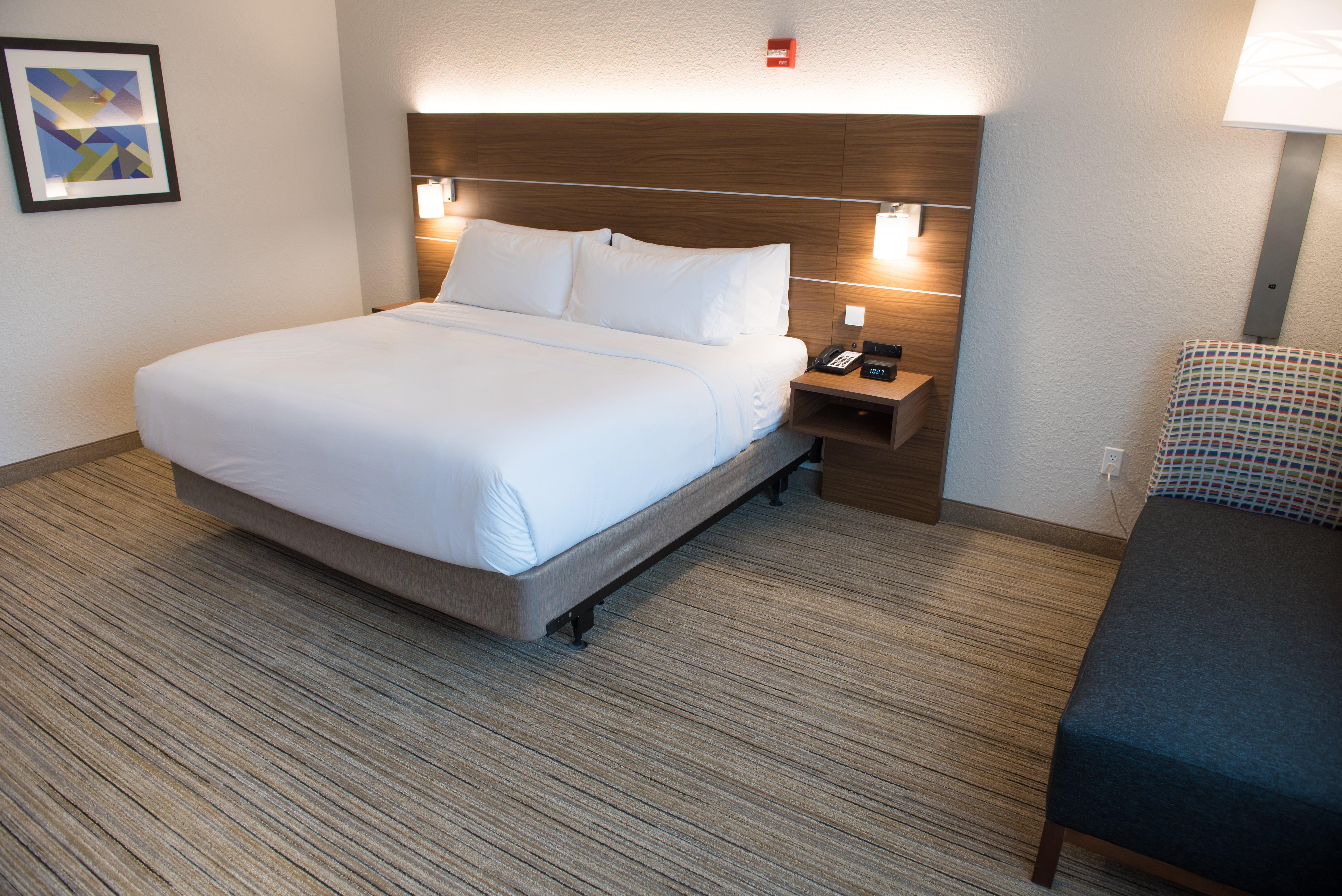 Holiday Inn Express & Suites - Fort Wayne North By Ihg Sunnybrook Acres Exterior foto