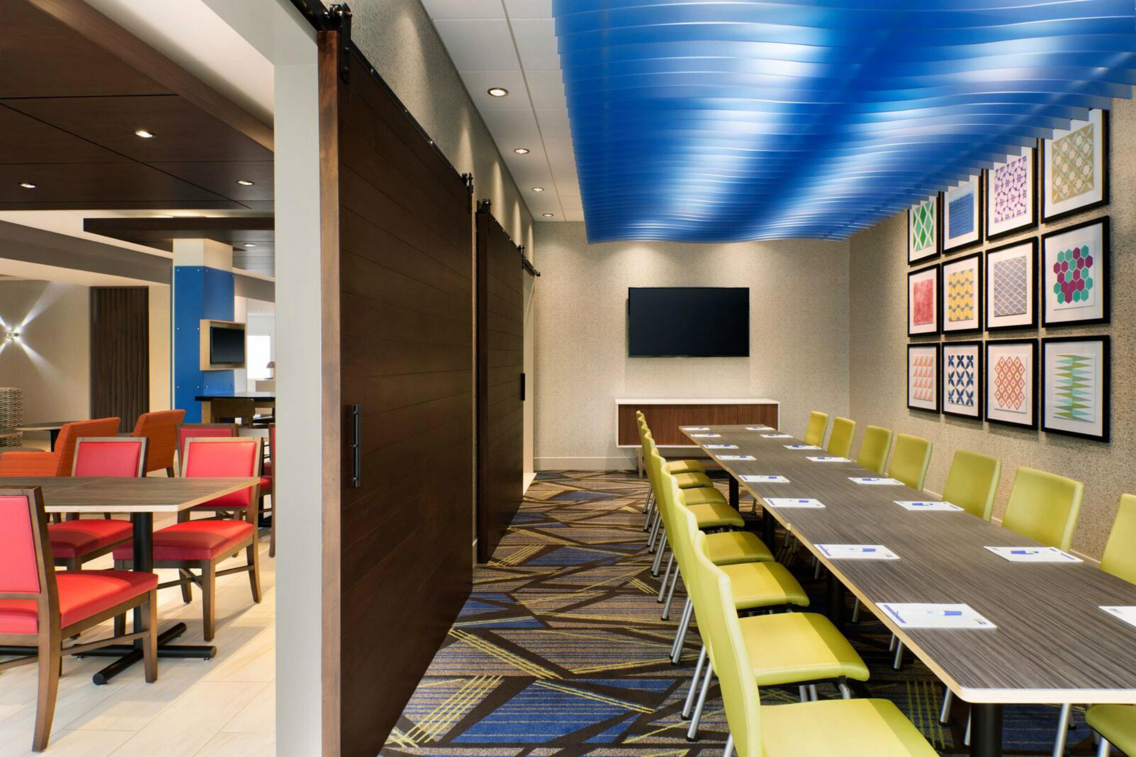 Holiday Inn Express & Suites - Fort Wayne North By Ihg Sunnybrook Acres Exterior foto
